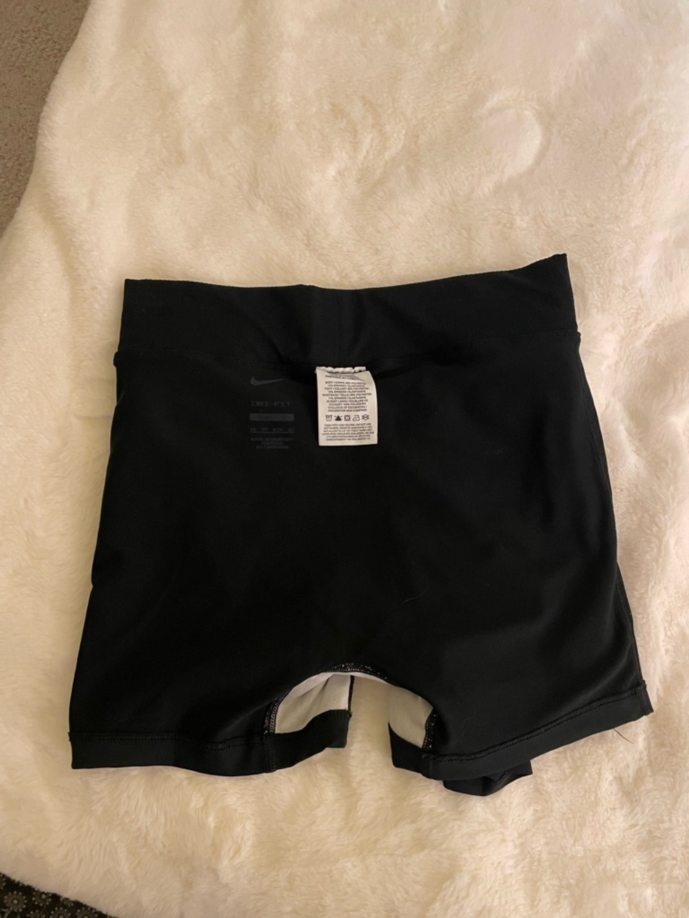 Nike Women’s Black Athletic Layered Running Shorts with Swoosh XS NWOT Pockets - Picture 12 of 16